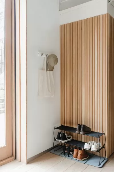 UMBRA Flip 3 Стенна закачалка, бял