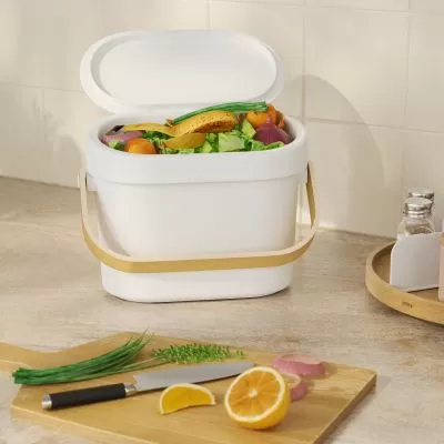 UMBRA BELLWOOD Кош за хранителни отпадъци и компост, бял