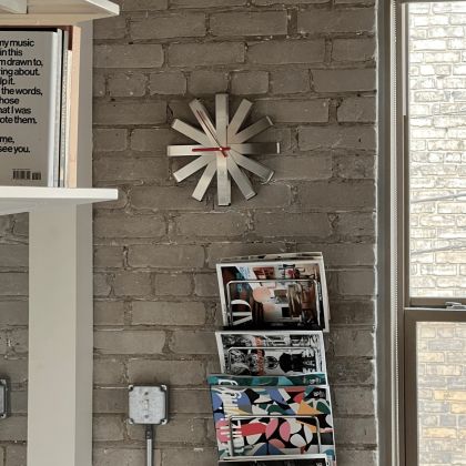 UMBRA RIBBON Clock Steel