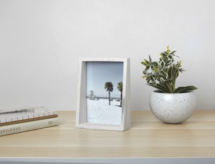 Umbra Edge 13 X 18 Picture Frame