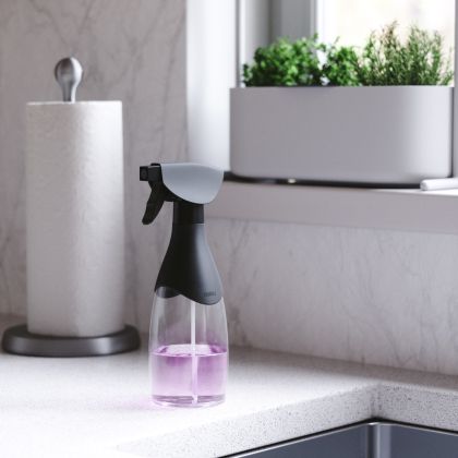 UMBRA SPRITZA SPRAY BOTTLE 16.9 oz BLK/CLR