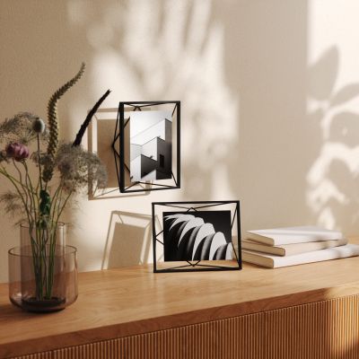 Umbra Prisma 5x7 Picture Frame, Black