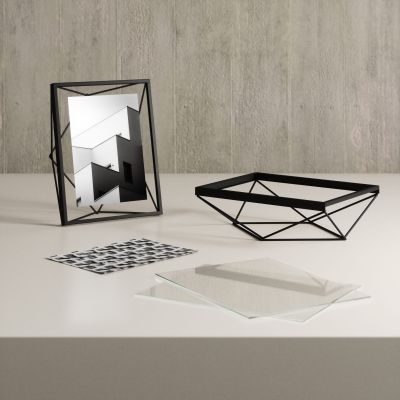 Umbra Prisma 5x7 Picture Frame, Black