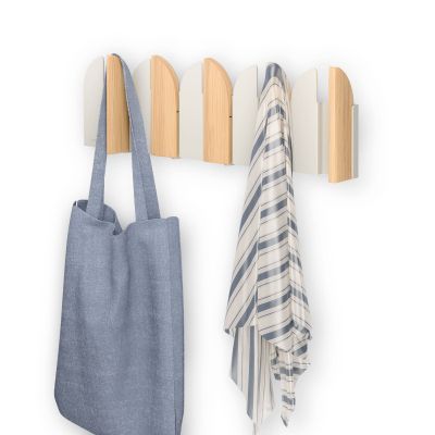 Закачалки за стена за антре