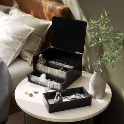 черня кутия за бижута