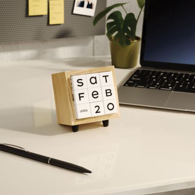 UMBRA PLAY DATE CALENDAR NATURAL