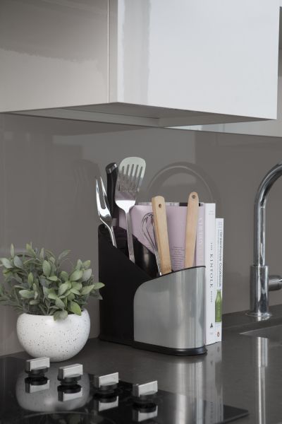 UMBRA FURLO EXP UTENSIL HLDR BLK/NKL
