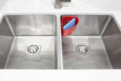 UMBRA CUB CORNER CADDY Поставка за гъба,червен