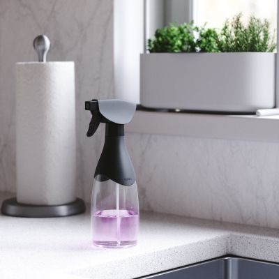 UMBRA SPRITZA SPRAY BOTTLE 16.9 oz BLK/CLR